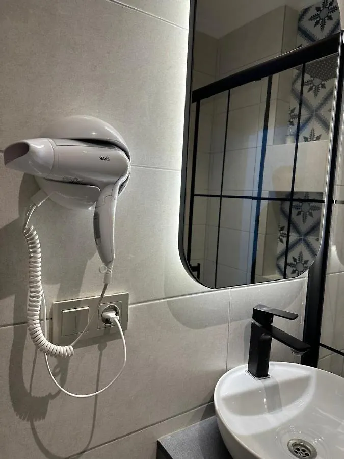 Apartament Center Of City In Besiktas 2 Plus 1 With 2 Bathroom And 3 Air Conditioner Istanbul Turcia