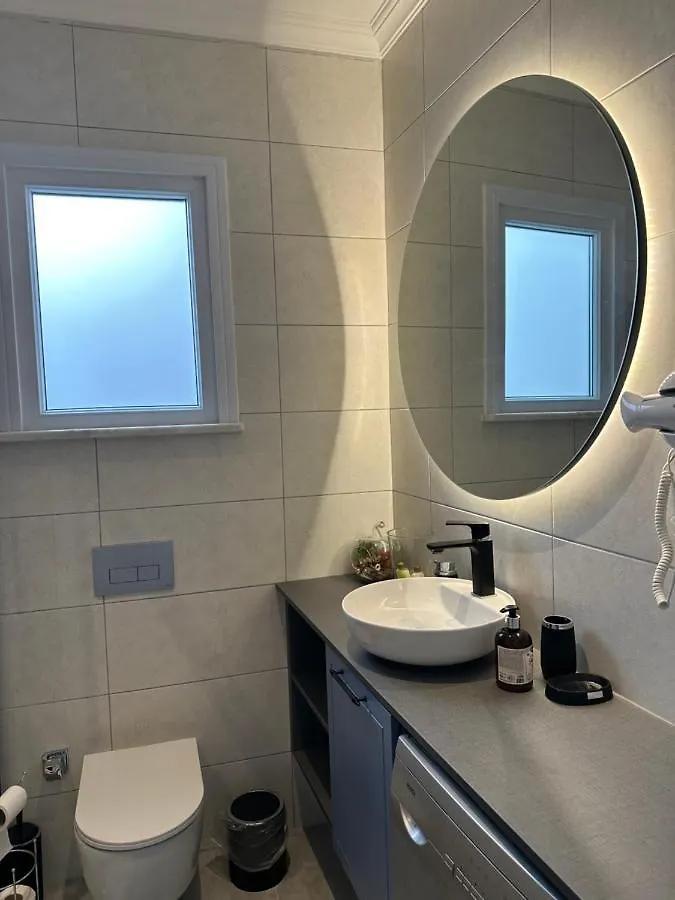 Apartment Center Of City In Besiktas 2 Plus 1 With 2 Bathroom And 3 Air Conditioner Istanbul
